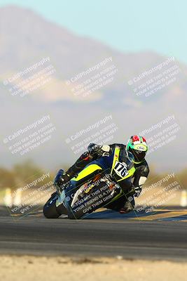 media/Dec-07-2024-CVMA (Sat) [[21c5f1ef85]]/Race 12-Supersport Middleweight/